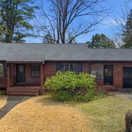 $449,900 12 Ranch Ave, Easthampton exterior photo