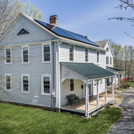 $699,500 158 Park St, Easthampton exterior photo