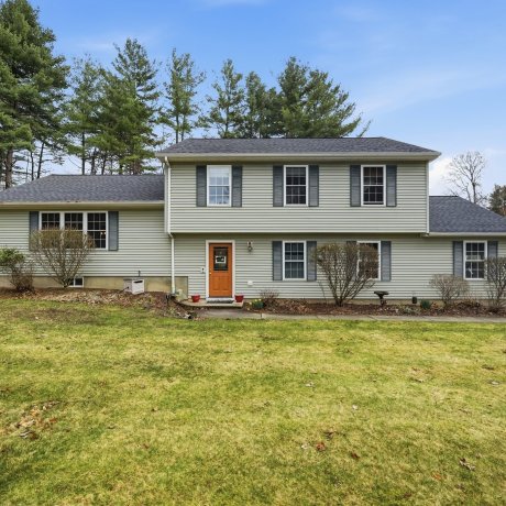 $585,000 7 Hillside Meadows Rd, Southampton exterior photo