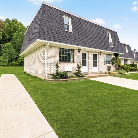 $159,000 26 Princeton Terr, Greenfield exterior photo