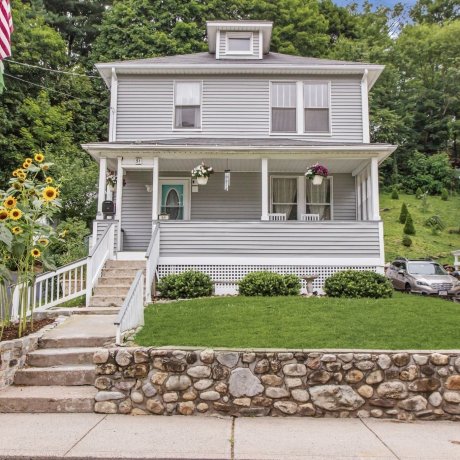 $329,000 51 Francis Ave, Holyoke exterior photo