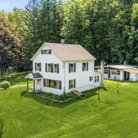 $289,900 8 Underwood Ave, Easthampton exterior photo